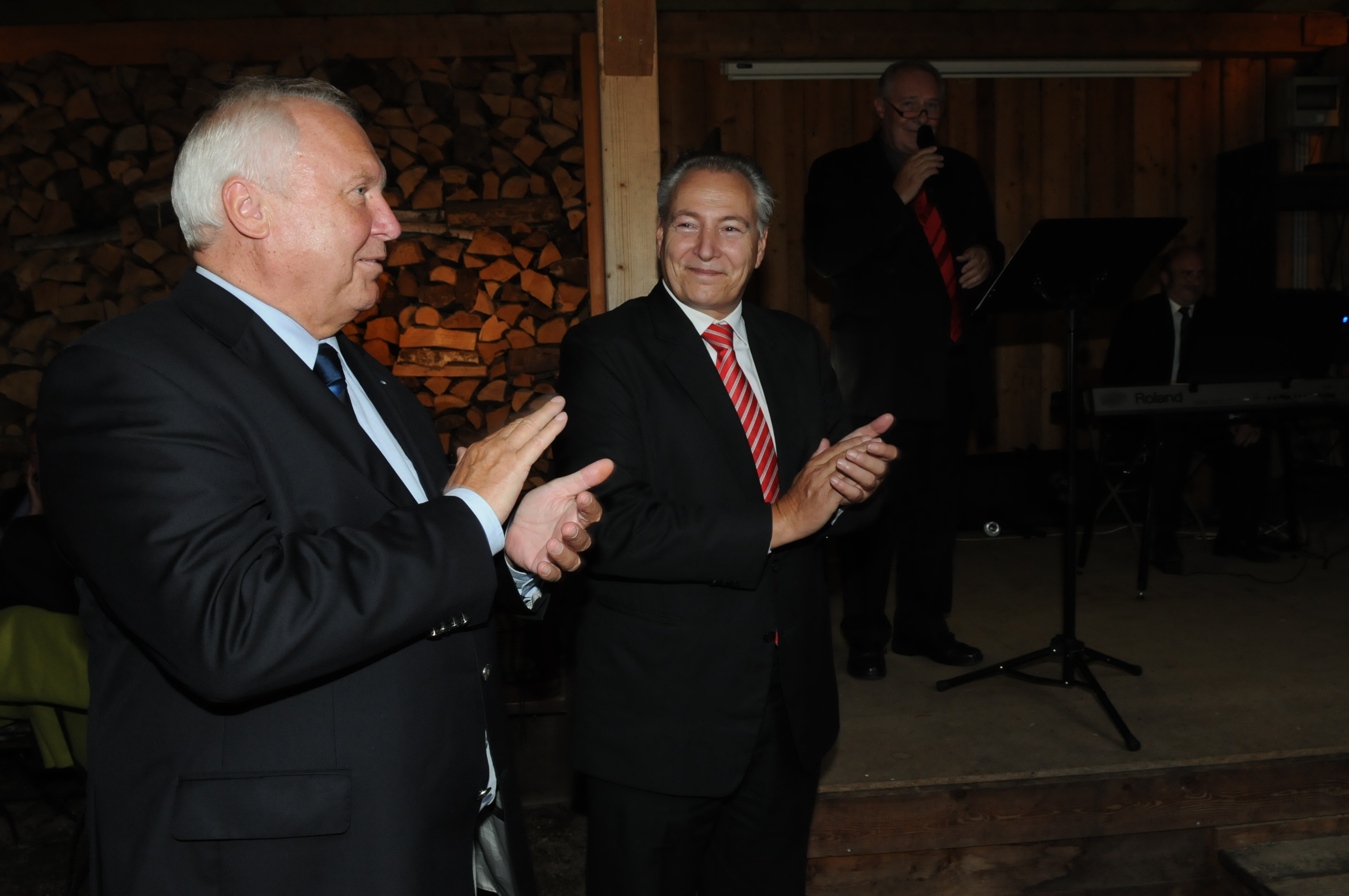 Stallwächterparty 2011_Vorstand_begruesst