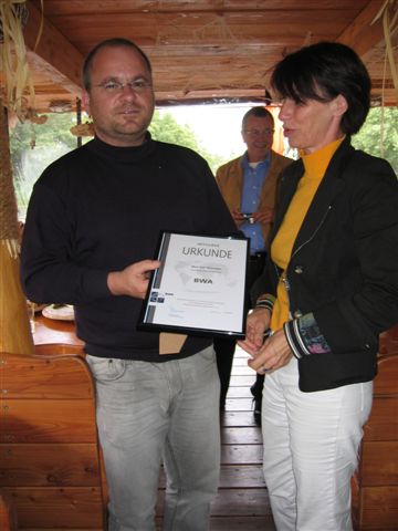 2011_08_12_Sn-Anhalt_Urkundenüberreichung_Jedermann
